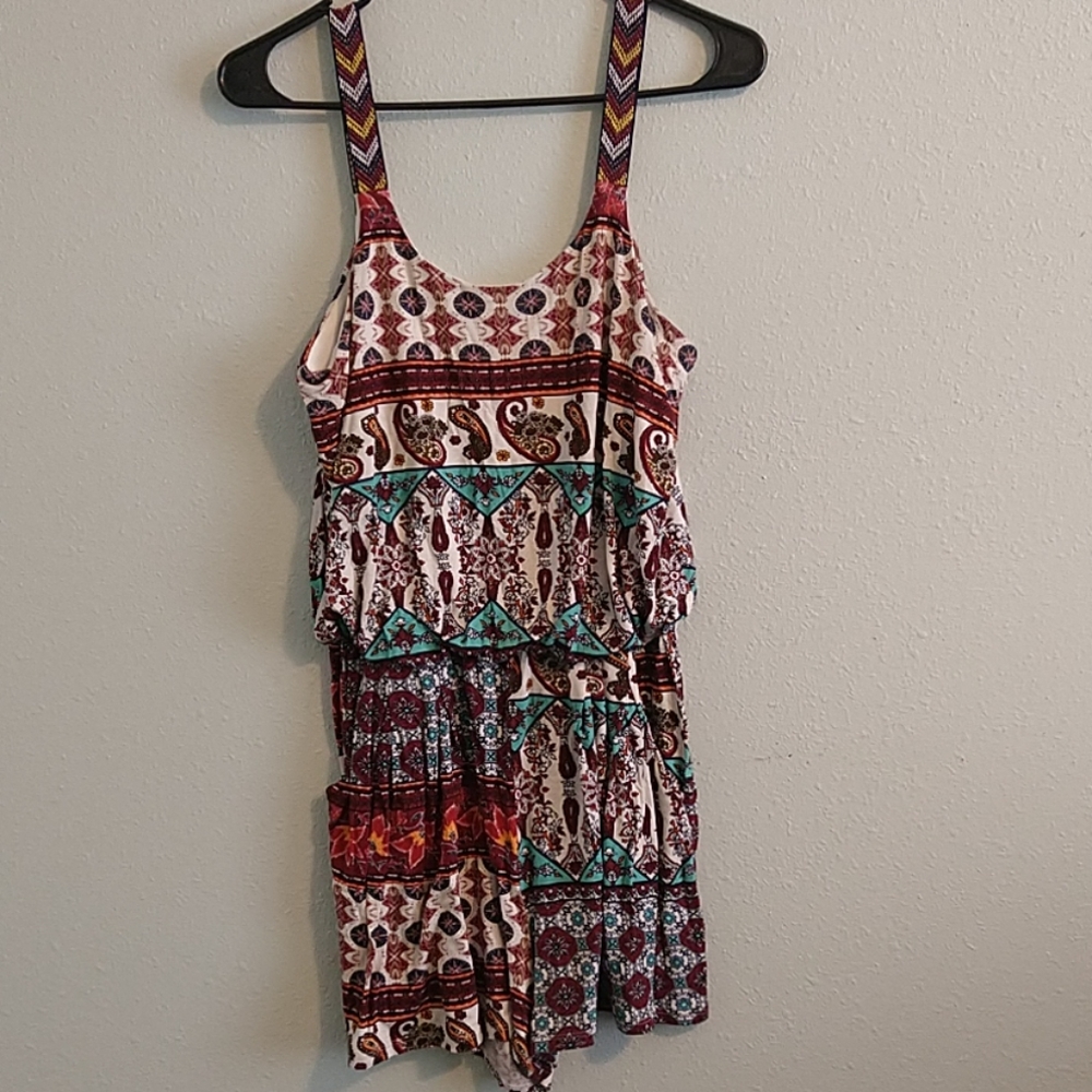 Colorful short romper